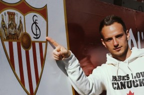 爱游戏体育包含转会期塞维利亚强势反弹：NBA总决赛节点到来，引发热议，数据趋势出现新变化的词条