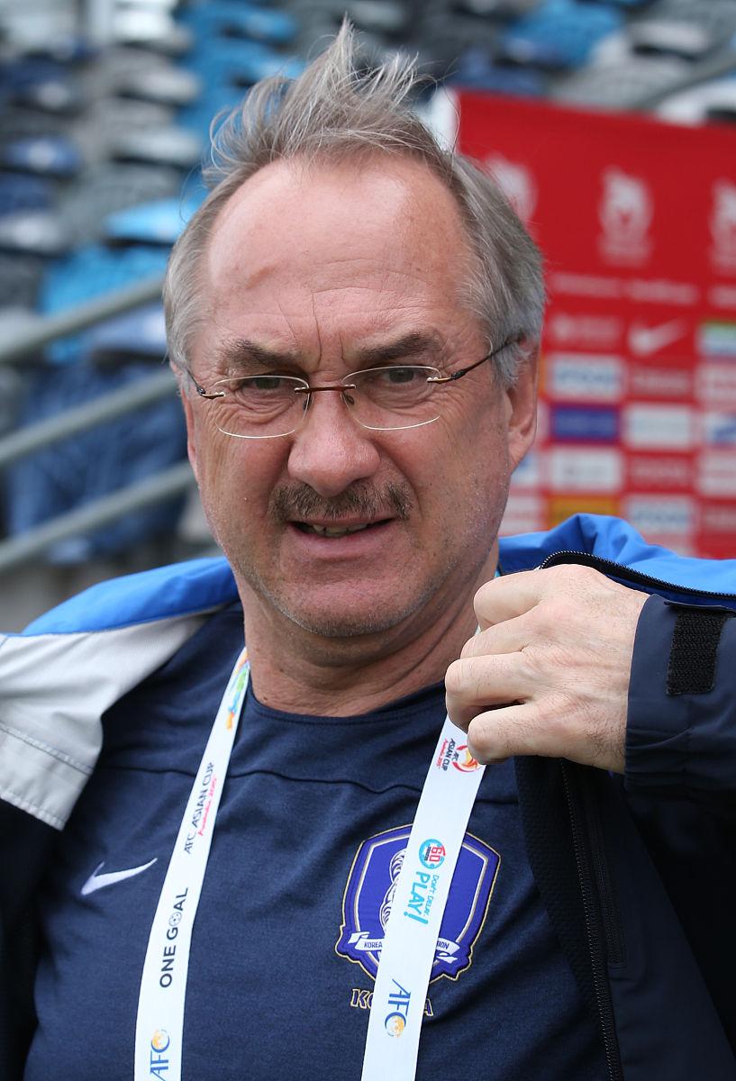 转折点辽宁本钢战术微调,欧冠清晨攻防权衡,话题不断,心理建设被强调的简单介绍 转折点辽宁本钢战术微调,欧冠清晨攻防权衡,话题不断,心理建设被强调的简单介绍