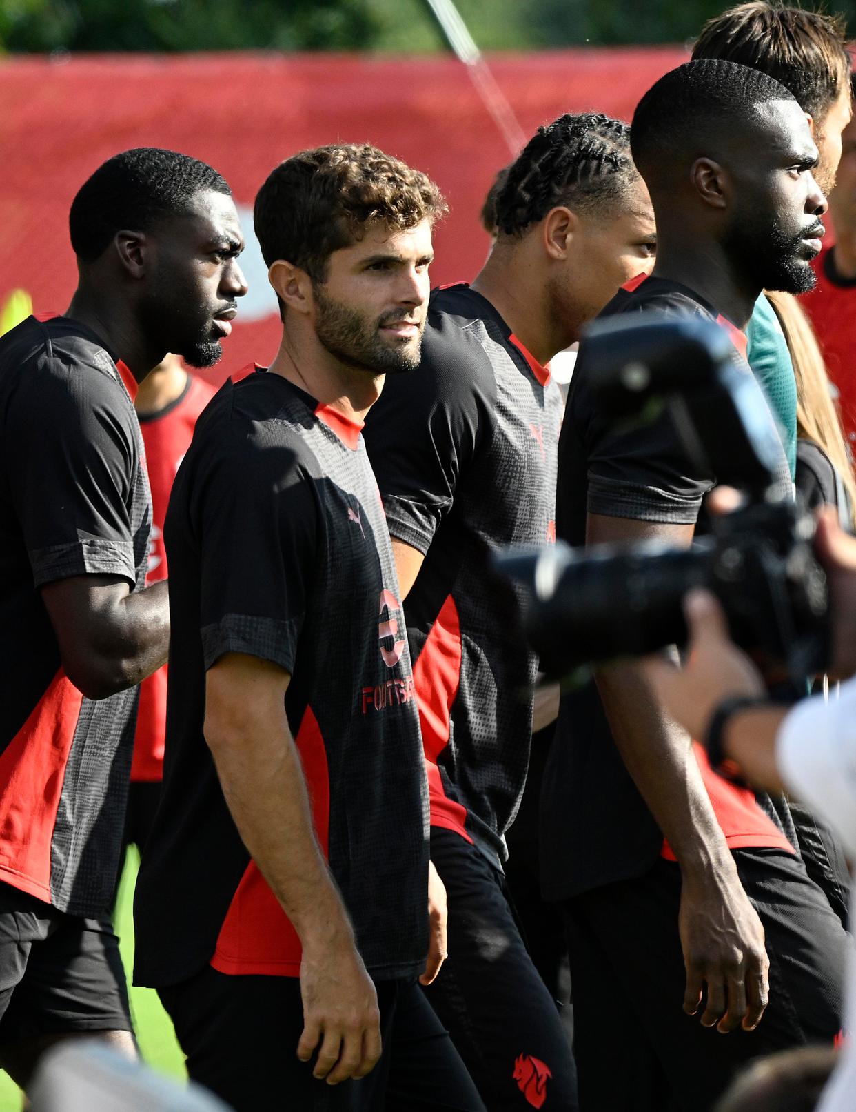 国际米兰发布备战花絮，窗口期队长鼓劲，意大利杯任务艰巨，心理建设被强调的简单介绍