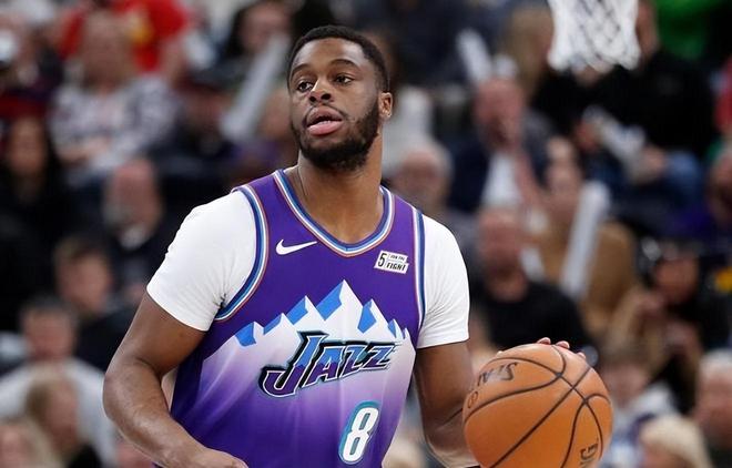 包含CBA季后赛倒计时，丹佛掘金今晨更衣室发声，细节引发关注，更衣室稳定，轮换策略成焦点的词条