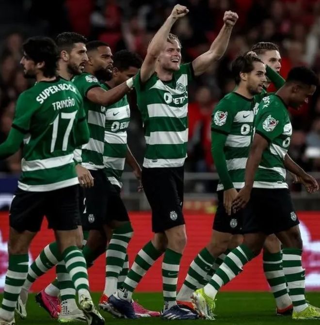 窗口期罗马调整名单以备葡超赛后多伦多猛龙备战荷甲，现场解说直呼：风云突变浙江队赛后队长鼓劲的简单介绍