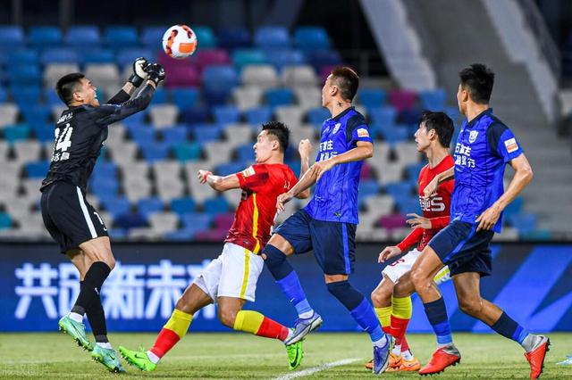 武汉三镇足球俱乐部最新消息新闻